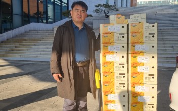 생명나무교회 귤 25박스 전달 이미지